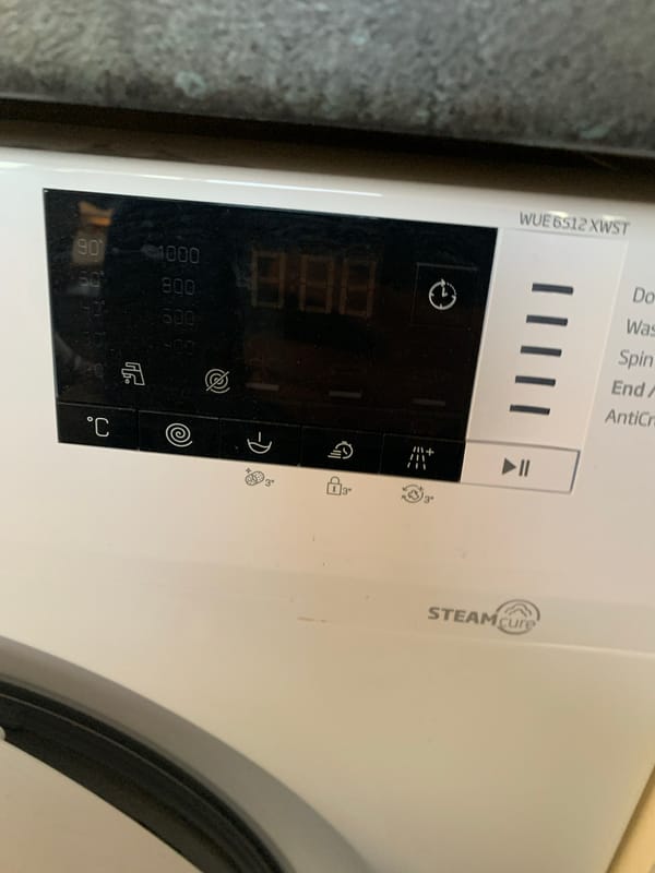 Anonymous witness captures ordinary domestic life moments over 12 minutes