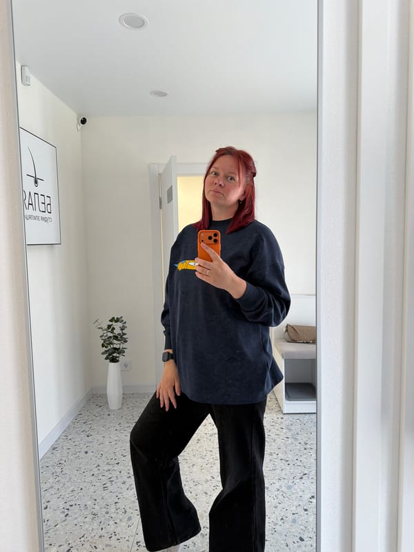 Morning routine documented in Chaikovsky: selfies, travel, car wash