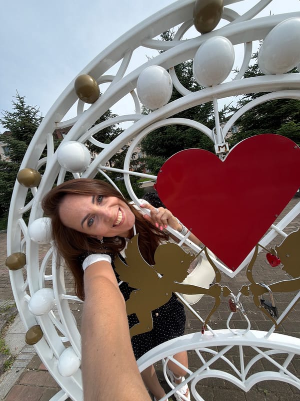 Selfie session at Birobidzhan's heart sculpture park