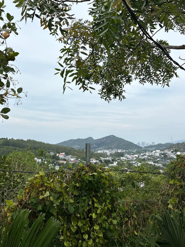 Morning scooter ride captures Nha Trang hillside neighborhoods