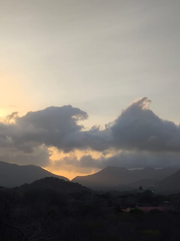 Photographer documents twilight landscape in rural Venezuelan mountain community