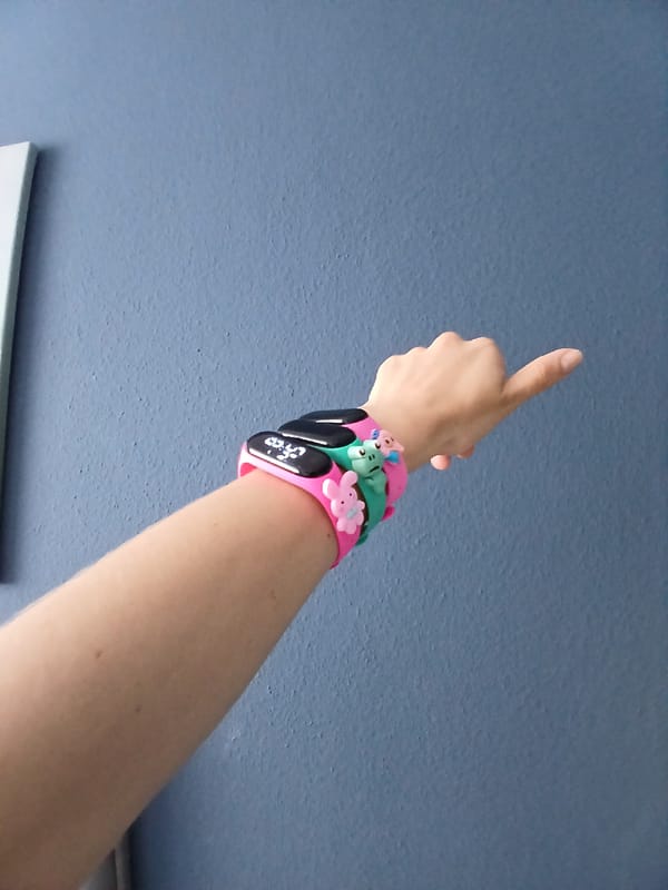 Wrist check in Yekaterinburg: watches, bracelets, and cake