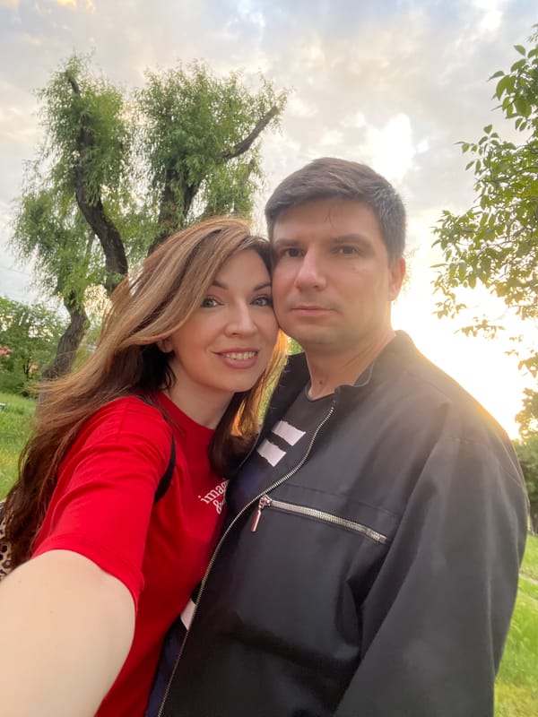 Evening moments captured across Kryvyi Rih parks and streets