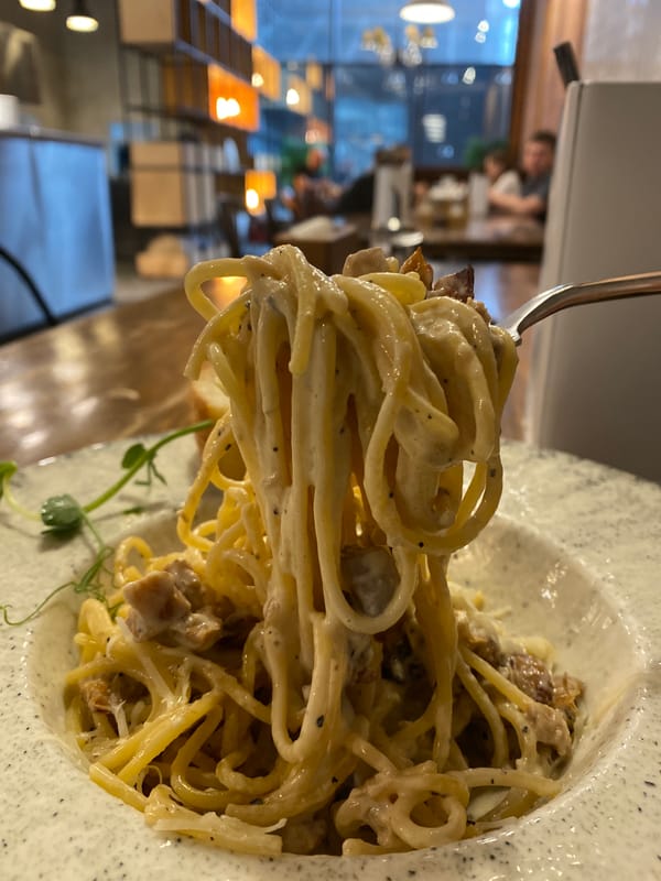 Spaghetti carbonara photographed in Yekaterinburg, Russia