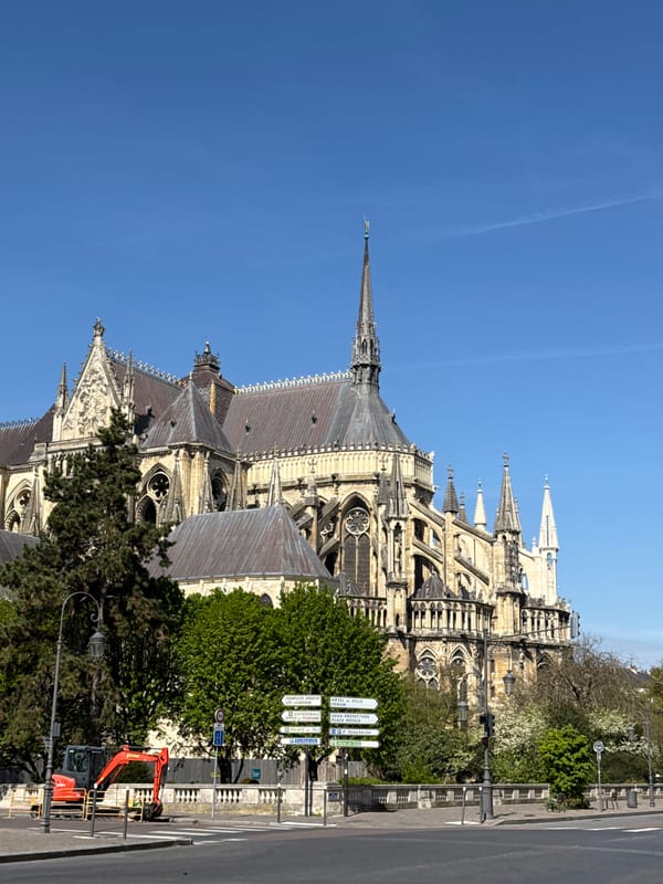 Morning documentation of Reims landmarks and street scenes
