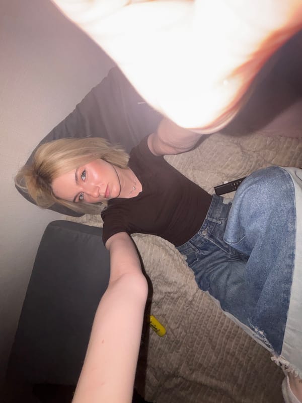 Person documents evening selfies and gaming in Vsevolozhsk