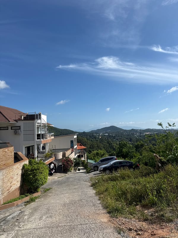 Casual moments around a Ko Samui hillside spot