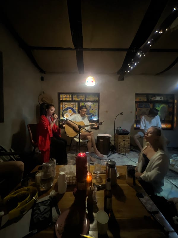 Casual acoustic session by candlelight in Ko Samui