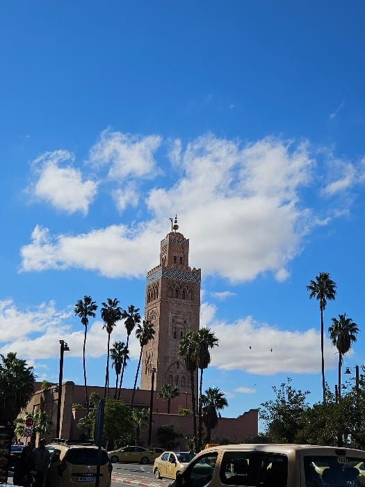 Tourist documents hour-long visit to Koutoubia Mosque gardens, Marrakesh