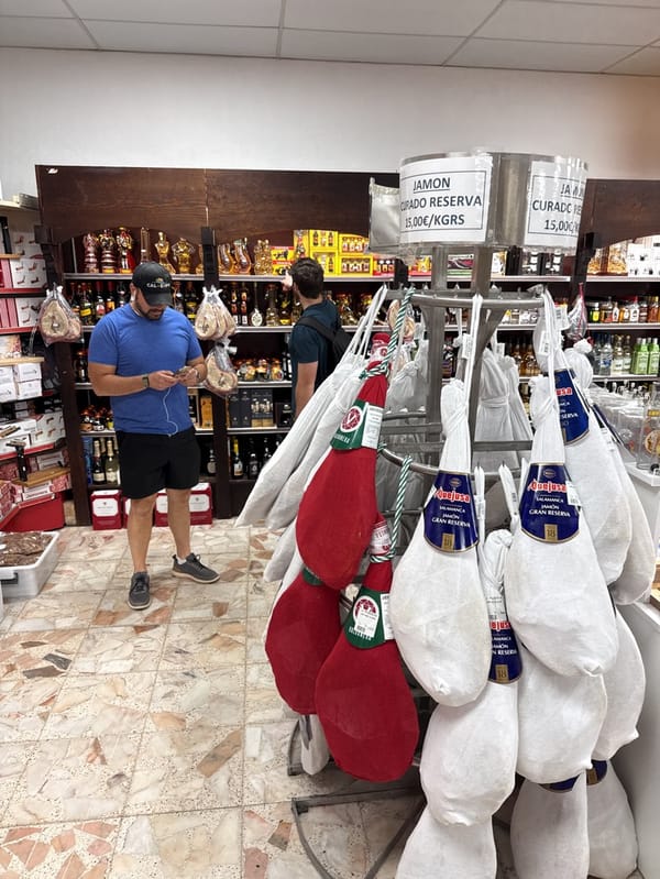 Shopper visits Spanish specialty store in Fuentes de Oñoro