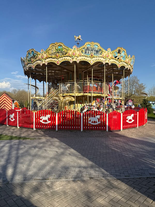 Amusement park attractions operating in Khimki, Russia