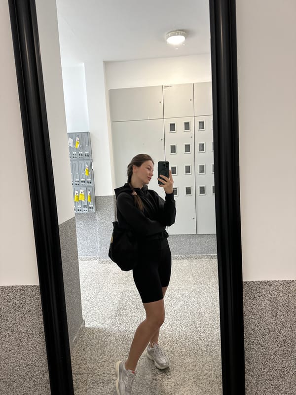Woman spotted in Montenegro locker room facility early morning