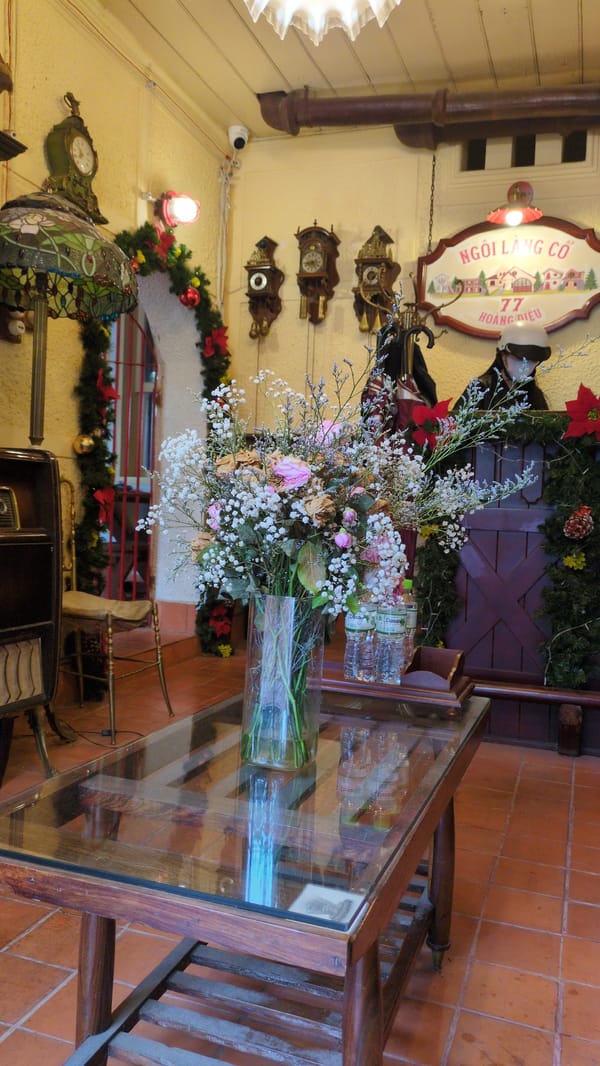 Da Lat vintage shop, cafes, and quiet residential streets