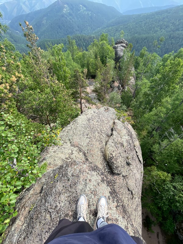 Morning hike through Krasnoyarsk's Stolby reserve, clifftop views included