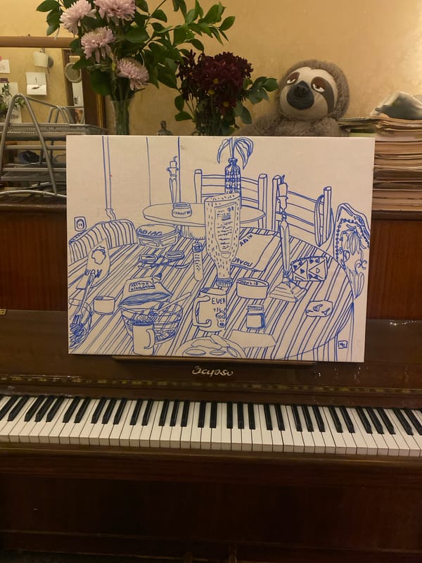 Evening scenes captured across Moscow: art display, commuter rest