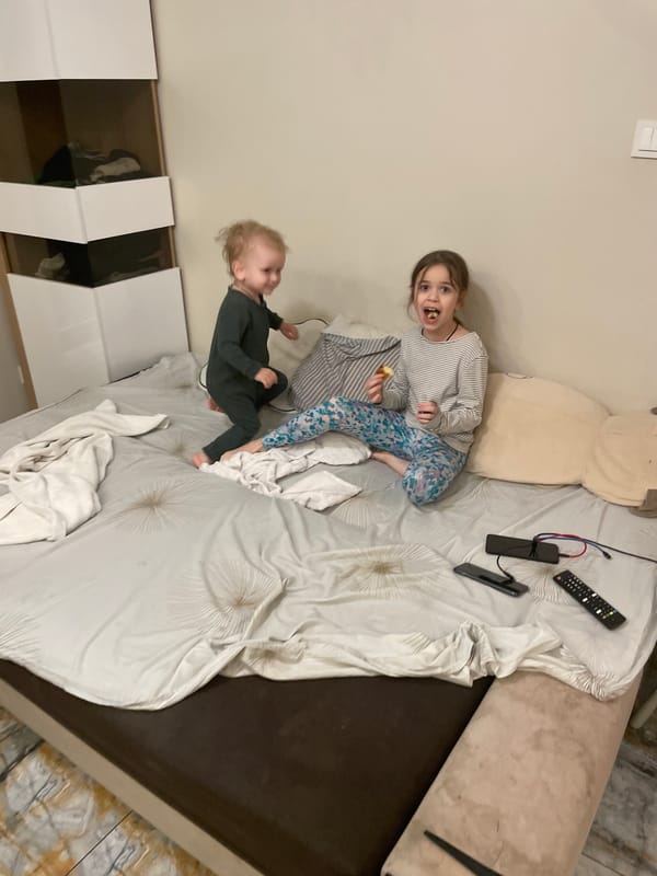 Family Sunday: Indoor meals and playground time captured