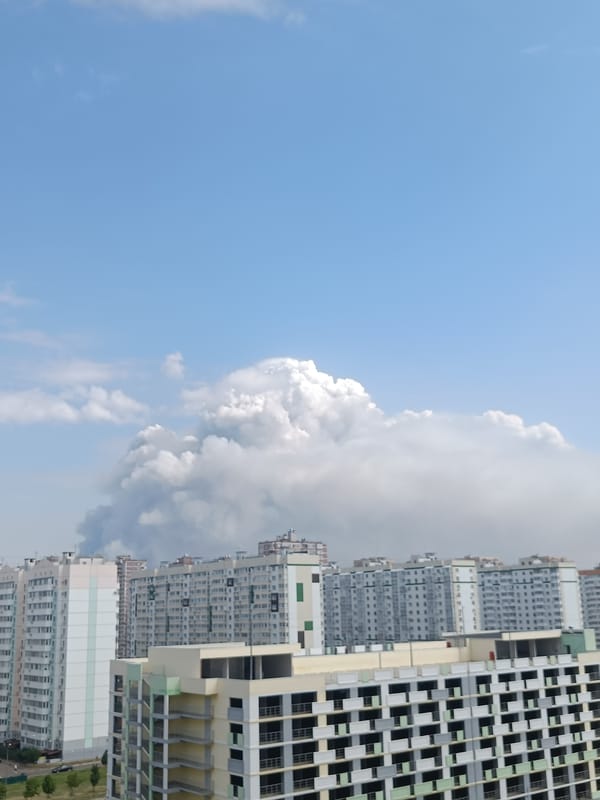 Large smoke plume rises over Krasnodar residential district