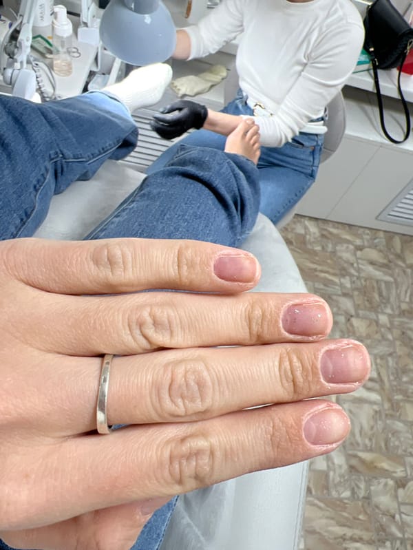 Beauty salon visit documented in Ust-Ilimsk, Russia