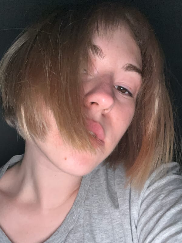 Woman photographed in close-up portraits in Boreti, Montenegro