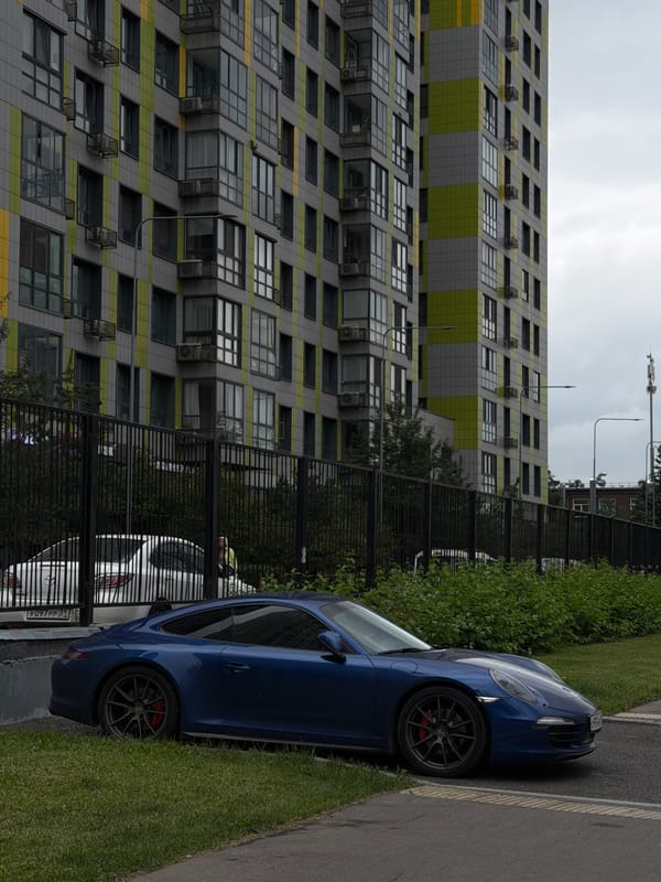 Morning stroll around a sleek Moscow residential complex