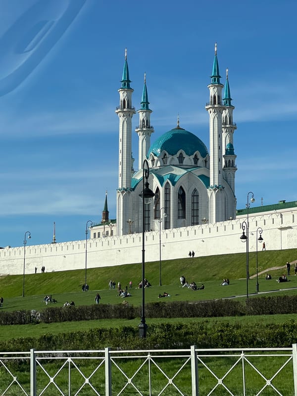 Sunday afternoon sightseeing documented around Kazan's Qolsharif Mosque