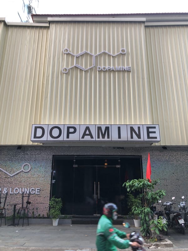 Street-level wander through Da Nang's shops, cafes, and sidewalks