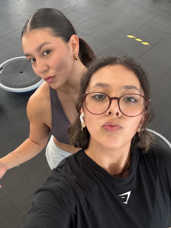 Women take playful gym selfies in San Andrés Cholula