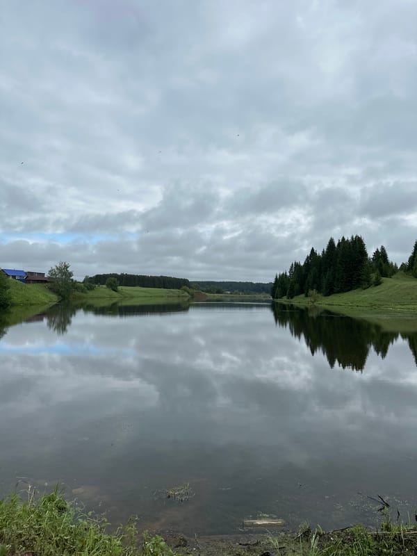 Dawn lakeside moments captured in rural Russian village