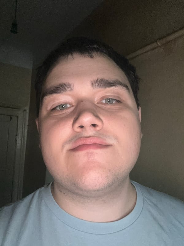 Selfie session with a scoop of white powder