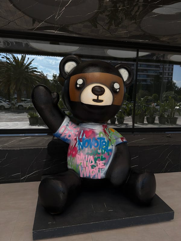 Valencia retail space features teddy bear sculpture, artificial landscaping