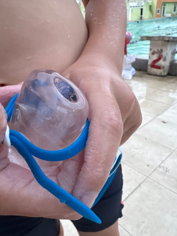 Swimming lessons and nighttime cityscapes captured in Nha Trang