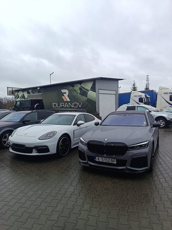 Vehicles spotted at automotive service facility during morning hours