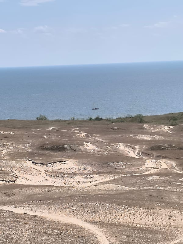 Visitor documents scenic walking tour of Curonian Spit landscapes