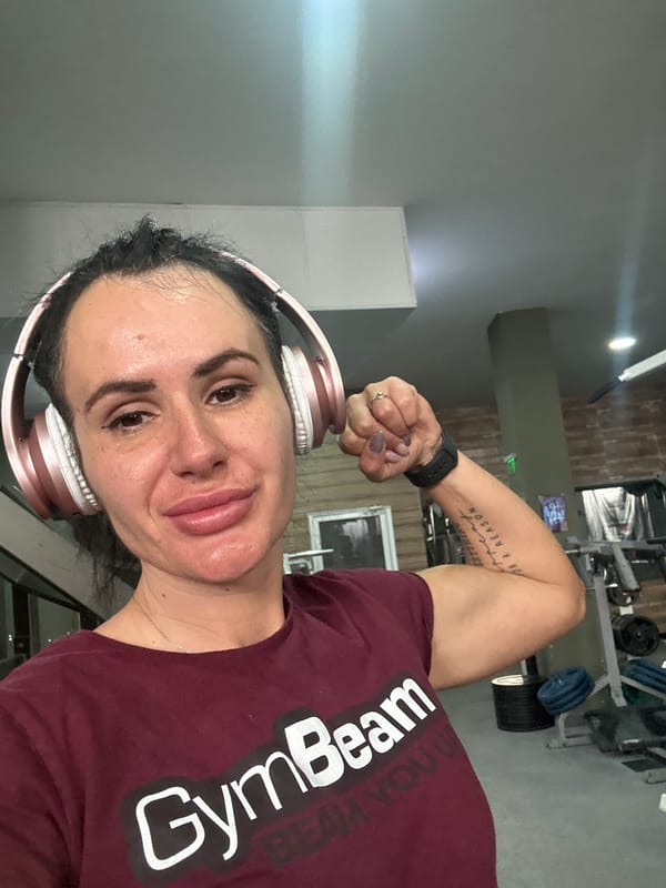 Morning workout session captured at Bansko gym