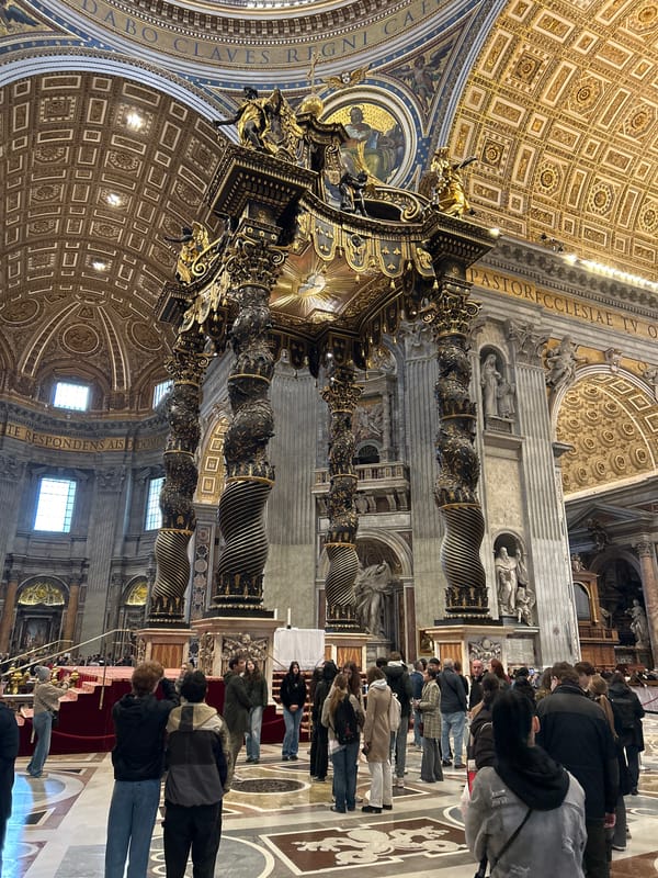Evening tourism at St. Peter's Basilica and Roman dining