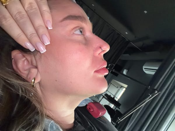 Individual with blonde hair, piercings spotted in Moscow