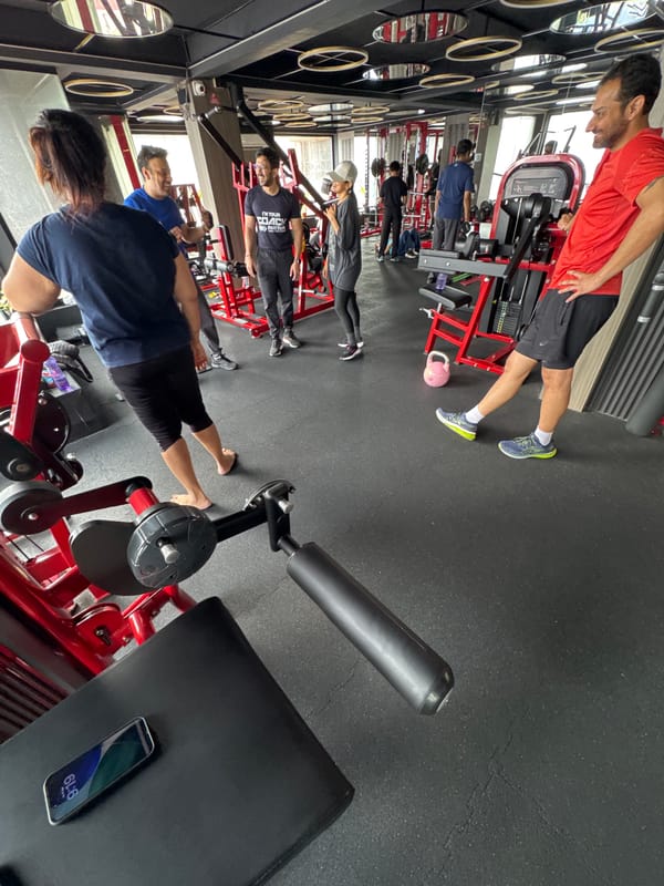 Early morning gym session documented in Kolkata fitness center