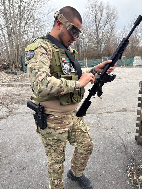 Tactical training session documented at Novi Iskar facility