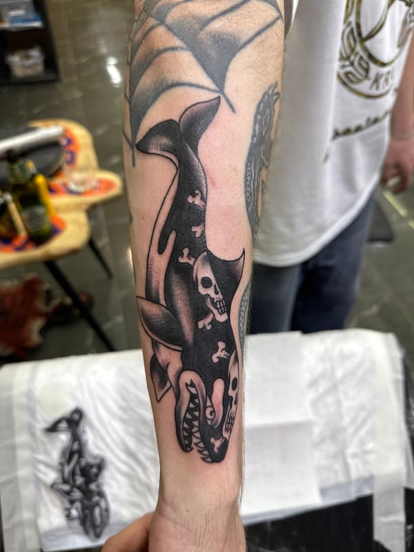 Tattooed patron spotted at Moscow bar with extensive spirits selection