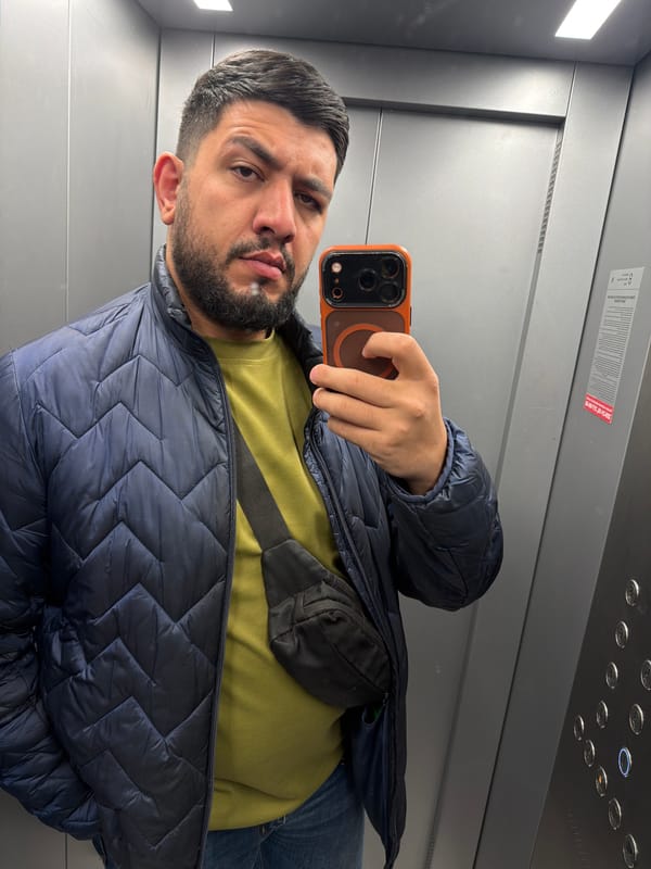 Man Takes Elevator Selfie in Krasnoyarsk