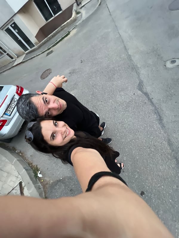 Street selfie and a black cat, same Sofia corner