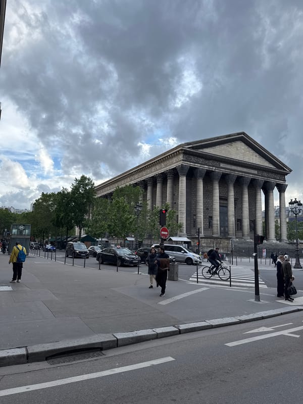 Pedestrian activity documented at Paris Madeleine Church
