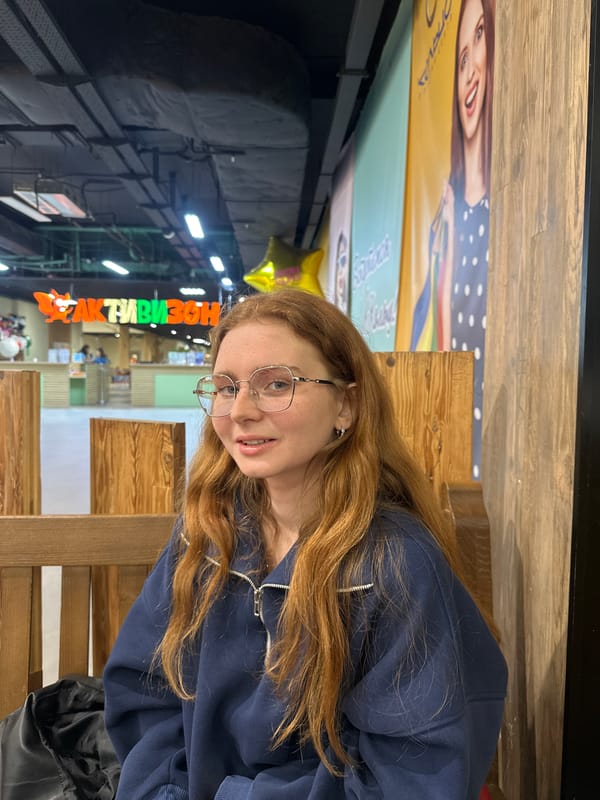Woman dines alone at Kazan fast-food restaurant