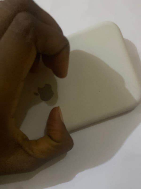 Person documents everyday moments in Gombe home over 19 minutes