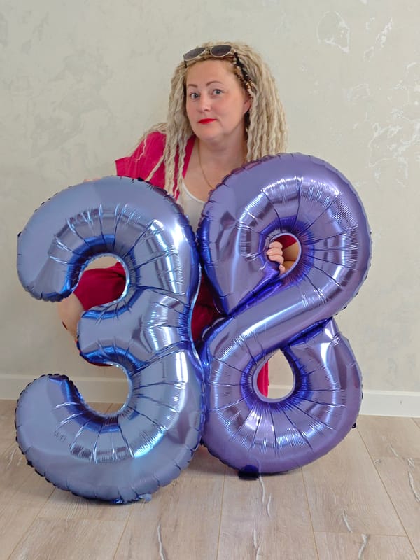 38th birthday celebration with balloons and flowers in Kazan