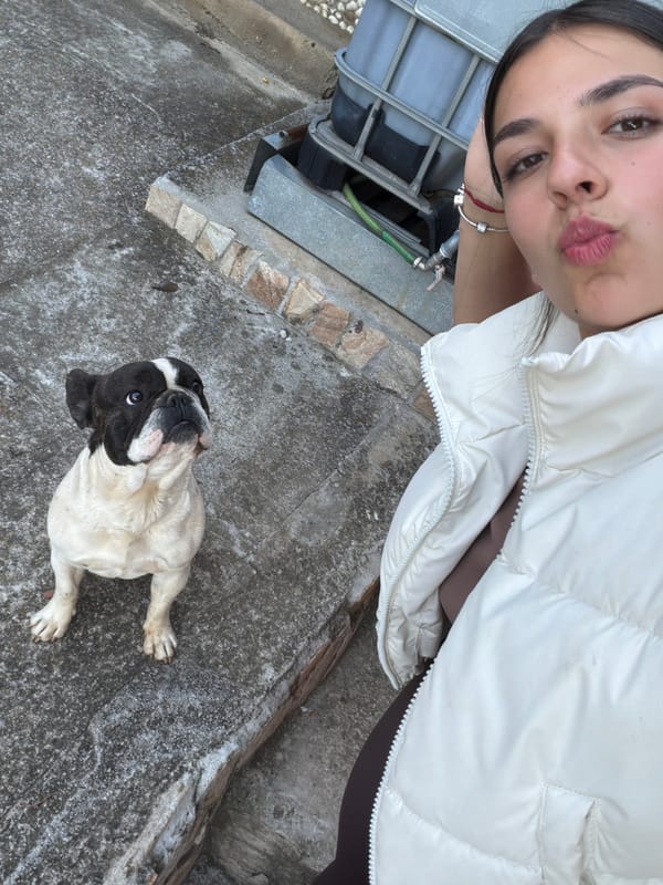 Woman documents daily life with pets and barbecue in Bulgaria