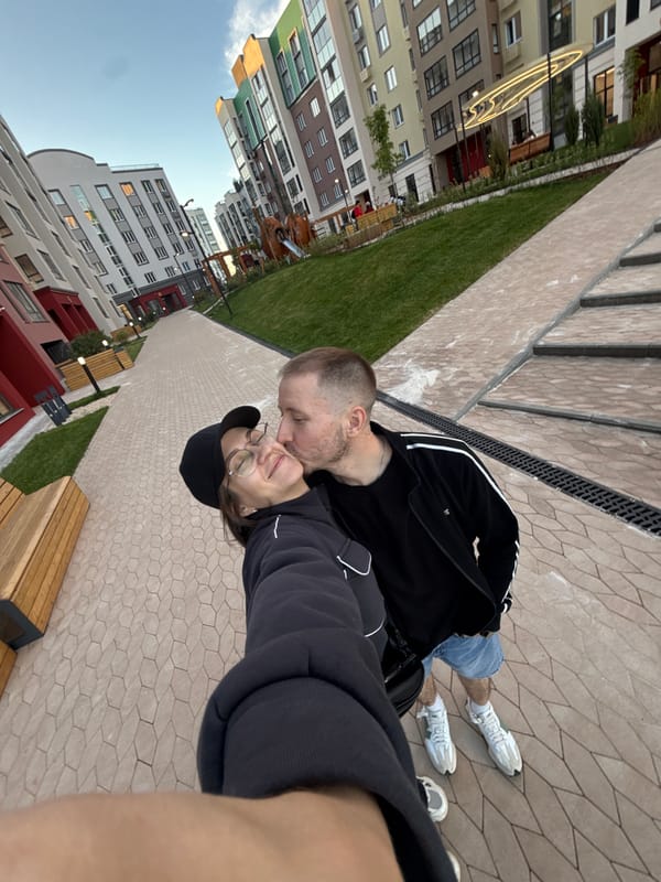 Couple and selfie moments captured in Pervomaysky residential area