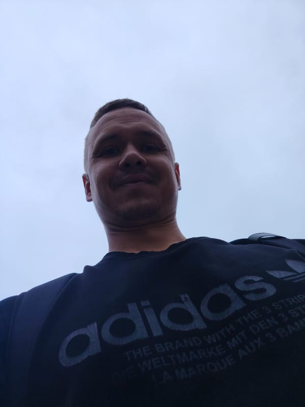 Selfies, a beached ship hull, and crypto grief in Chaikovsky