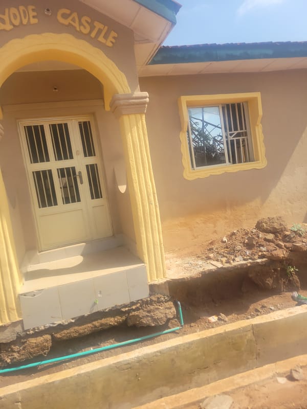 Morning walkthrough captures slice of life in Ogbomosho, Nigeria