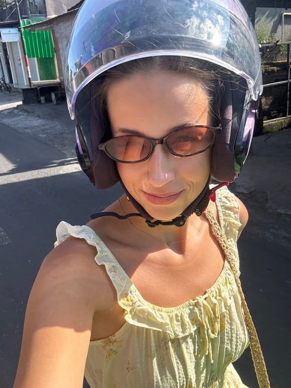 Motorcycle journey captures traditional Balinese architecture in Mengwi